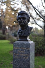 Artwork, other - Public Artwork, Robert James Lee Hawke (Prime Ministers' Walk) by Peter Nicholson, 1984