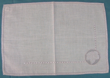 Drawn Thread Mat
