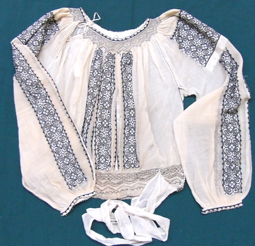 Romanian Embroidered Folk Blouse 