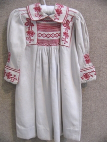 Clothing - Irish Child's Smock, Late 19th century