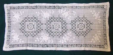Textile - Drawn Thread Mat, Late 19th century