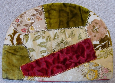 Textile - Tea Cosy Crazy Patchwork, Late 19th century