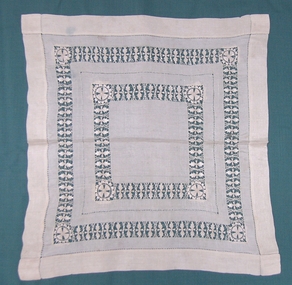 Cream Silk Drawn Thread Mat
