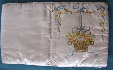 Accessory - Handkerchief Sachet, Late 19th/early 20th century