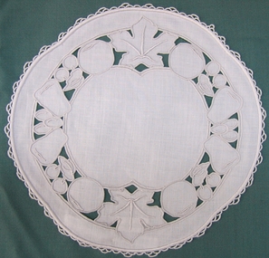 Cutwork Embroidered Mat