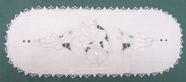 Cutwork Small Doyley
