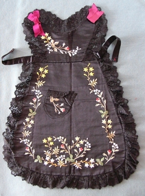 Domestic Object - Victorian Apron, Late 19th century