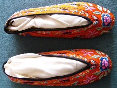 Footwear - Slippers, Giang-seng & Co, Late 20th century