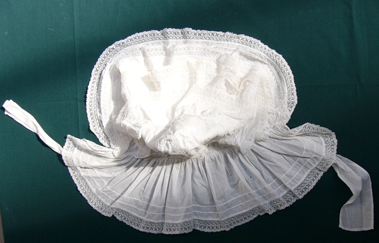 Victorian Ladies Sun Bonnet