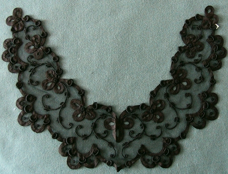 Black Tape Lace on Net Collar