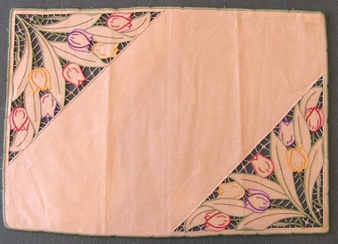 Textile - Table mat, 1940-60