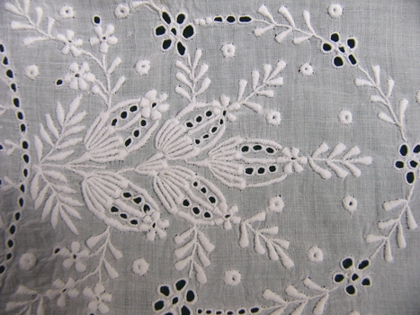 c 1900 Whitework on Lawn Blouse Front