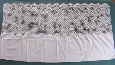 Textile - Strip of Handmade Broderie Anglaise, Late 19th century