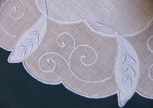 Linen and Organdie Doyley