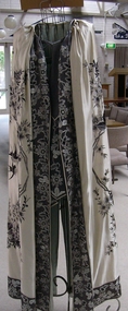 Clothing - Chinese Embroidered Silk Cloak