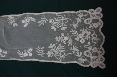 Accessory - Lace Scarf, Early 20th C
