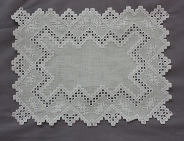 Textile - Mat, Cynthia Shillinglaw, Late 20thC