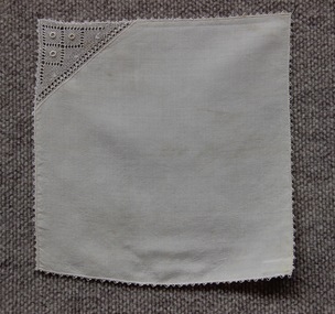 Cream Handkerchief with Knotted Lace