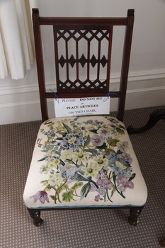 Nursing Chair with Wool Embroidery
