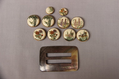 Functional Object - Buttons and Buckle