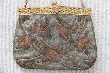 Accessory - Evening Purse, Early 20th C (?)