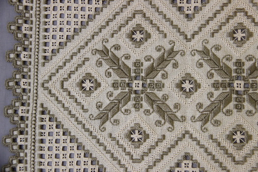 Hardanger Mat