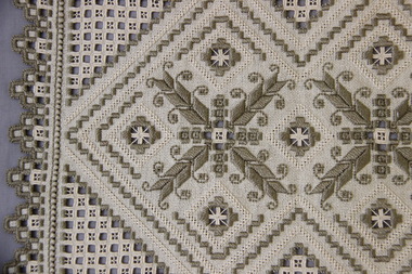 Hardanger Mat