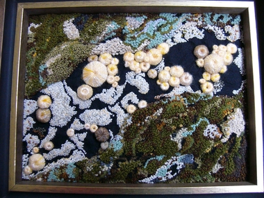 Creative Embroidered Picture 'Gmelinite'