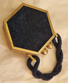 Accessory - Beaded handbag