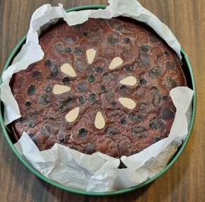 Textile - Embroidered Cake in Tin, Amanda (Mandy) Ginsberg