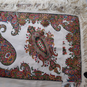 Clothing - Paisley Shawl