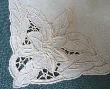 Textile - Richelieu Cutwork Serviettes, c, 1920-40