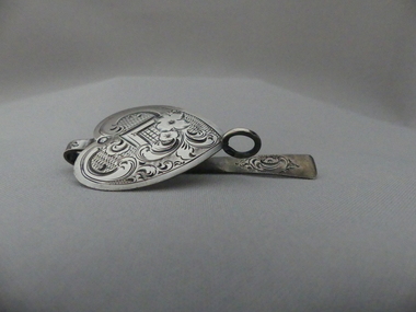 Tool - Silver Waist band chatelaine holder. Heart shapped