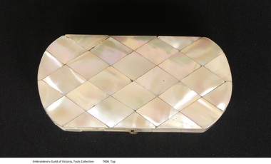 Souvenir - Mother of Pearl etui, Etui souvenir of Bournville, early 1900's