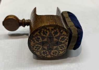 Tool - Tunbridge ware pincushion clamp, c1850