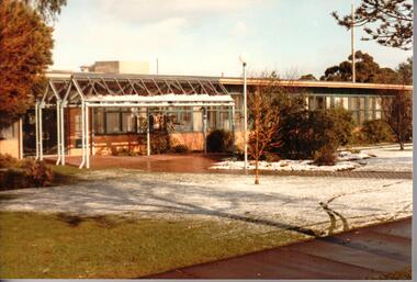 Photograph, 1/08/1986