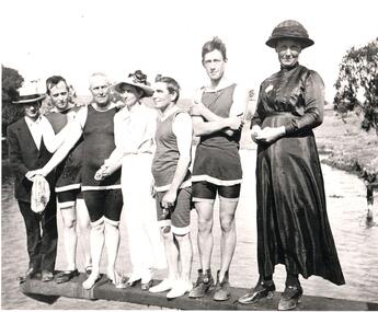 Photograph, 1920-1929