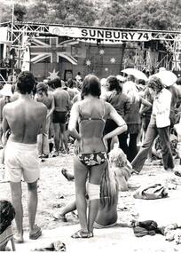 Photograph, 1/01/1974