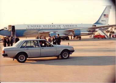 Photograph, 1/05/1982