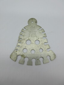 Equipment - knitting needle gauge