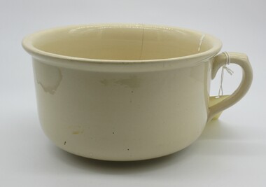 Domestic object - Chamber pot