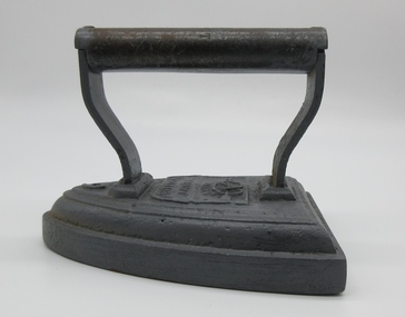 Domestic object - Flat Iron