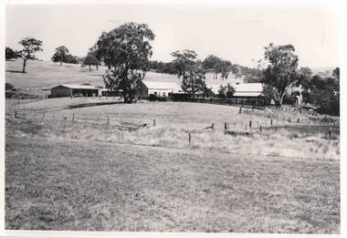 Photograph, Emu Bottom Homestead