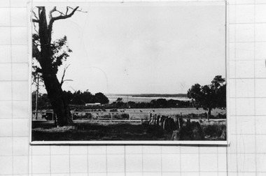 000048 - Photograph - Anderson's Inlet 1940 - from 10 The Crescent