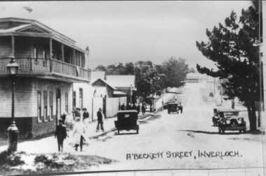 000084 - Photograph - Inverloch - A'Beckett St - c1925 - Bob Richmond (in dust coat) - Mr Muldoon - M Rixon
