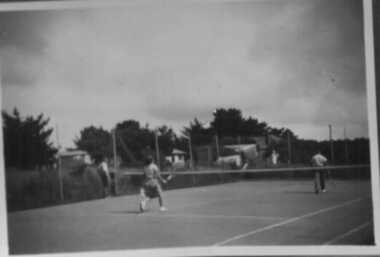 000095 - Photograph - 1947-48 Xmas - Inverloch - Dad, Col, Dick - (Charles Hollins, Col Cathcart, Dick Scott) - M Rixon