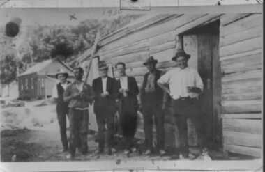 000117 - Photograph - circa 1930 - Walkerville - Group of men, Bill Young 2nd from left - R Young