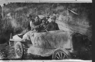 Photograph, 000118 - Photograph - 1930 - Walkerville, T-Model Ford, Bill Young at the wheel with others