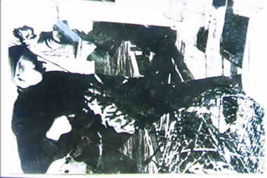 000140 - Photograph - B Young & W Young - Bob Young with Cray Pots - R Young