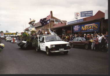 000193 - Photograph - Street parade at Inverloch for Drew Ginn & Oarsome Foursome - Blinky Bill Float